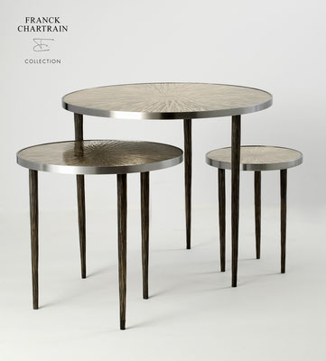 ASTRES NESTING SIDE TABLES Textured bronze, steel polished, textured steel