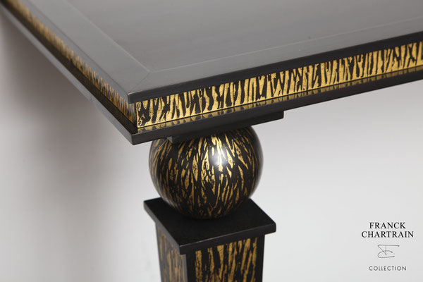 FLAME CONSOLE Bronze, gold leaf