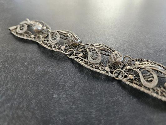 Silbernes Jugendstilarmband mit Floralem Motiv, Italienische Fligranarbeit 1. Drittel 20. Jahrhundert
