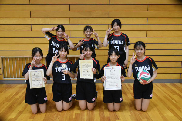 女子の部【 ３位 】　富加バレースポーツ少年団