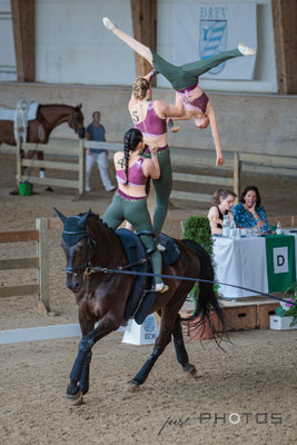 Bayerische Meisterschaften München Reitanlage Riem | Voltigier-Turnier M-/S-Gruppen | RVC Gilching TG2 Kür
