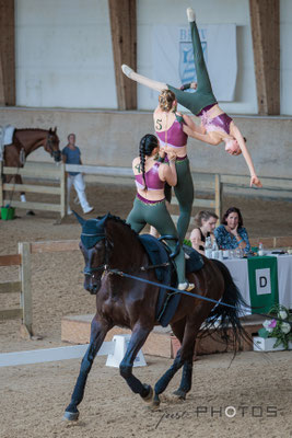 Bayerische Meisterschaften München Reitanlage Riem | Voltigier-Turnier M-/S-Gruppen | RVC Gilching TG2 Kür