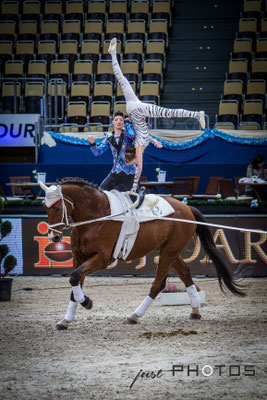 Munich Indoors - Weltmeister im Voltigieren Pas de Deux Jasmin Lindner und Lukas Wacha auf Bram