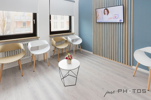 Auftragsarbeit Wartezimmer Arztpraxis