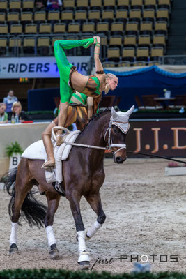 Munich Indoors - Voltigieren Pas de Deux Pia Engelberty und Torben Jacobs (Deutschland)