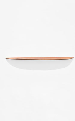 Exceptional wall sculpture W2546 – a breathtaking floating masterpiece by Jörg Pietschmann, mindfully hand-carved to celebrate the dramatic topography of rare wood and anchor the untamed poetry of the forest within exceptional contemporary interiors.