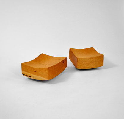 wall shelf by Jörg Pietschmann