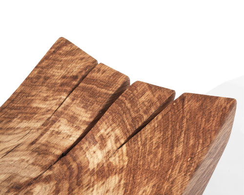 Statuesque vessel sculpture V21354 – a breathtaking art furniture piece by Jörg Pietschmann, flawlessly sculpted to reveal the dense ring formations of the timber and ground high-end spaces with the silent legacy of centuries.