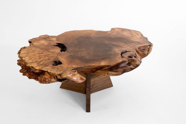 1084 · Caucasian Walnut, American Black Walnut · Jörg Pietschmann