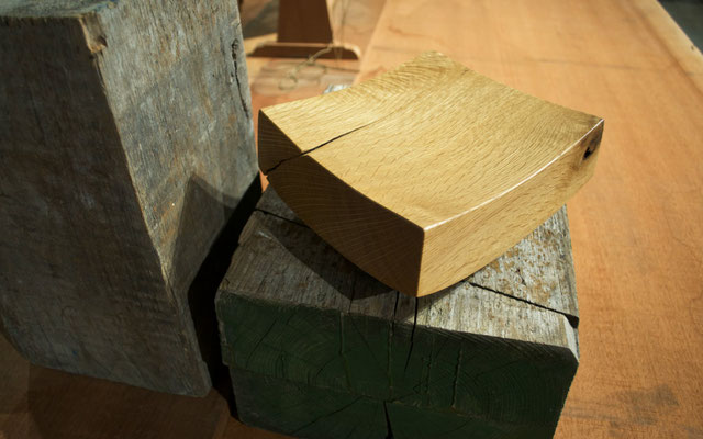 V1467 · Oak Bowl sculpture by Jörg Pietschmann