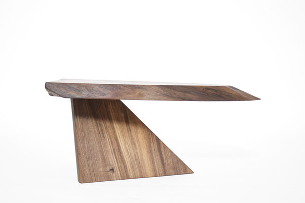 T2601 · Walnut
