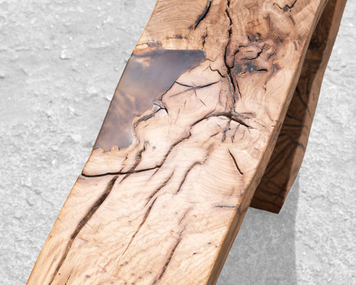 Artisan sculpture bench B2441 in massive oak – a breathtaking art furniture centerpiece by Jörg Pietschmann, mindfully sculpted to honor the deep lines of time and anchor the untouched heritage of the woods within exceptional interiors.