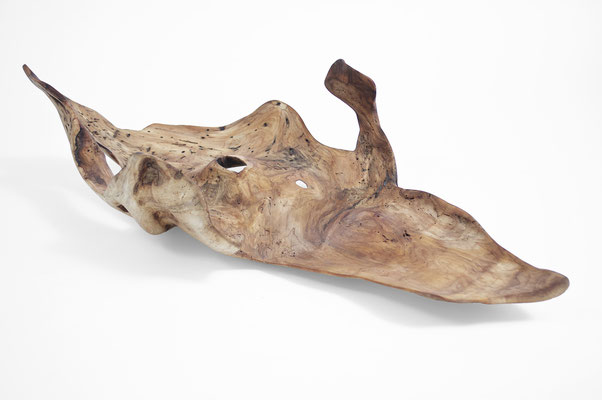 Abstract willow wood sculpture S1357 by Jörg Pietschmann, featuring a dynamic, organic bowl-like shape with natural openings, fluid hollows, and a smooth, light-brown grain texture on a white background.