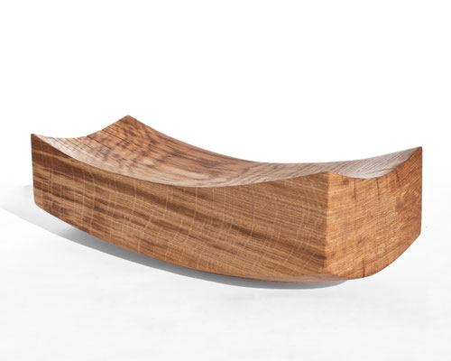 Archaic designer bowl V21394 – an evocative hollowed sculpture by Jörg Pietschmann, hand-finished to celebrate the raw fissures and intricate topography of ancient timber, bringing the pristine rhythm of the earth into exceptional modern interiors.
