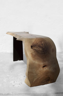 Harmonious design console C1248 in figured ash – an evocative functional sculpture by Jörg Pietschmann, hand-finished to infuse modern spaces with the primeval elegance of the woods.