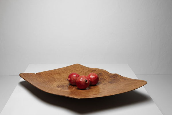 wall shelf by Jörg Pietschmann