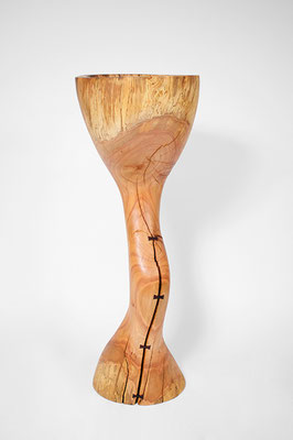 Organic sculpture bowl V1305 – a captivating hollowed artwork by Jörg Pietschmann, mindfully carved to follow the natural flow of the fiber, bringing the hidden geometry of the forest into sophisticated contemporary spaces.