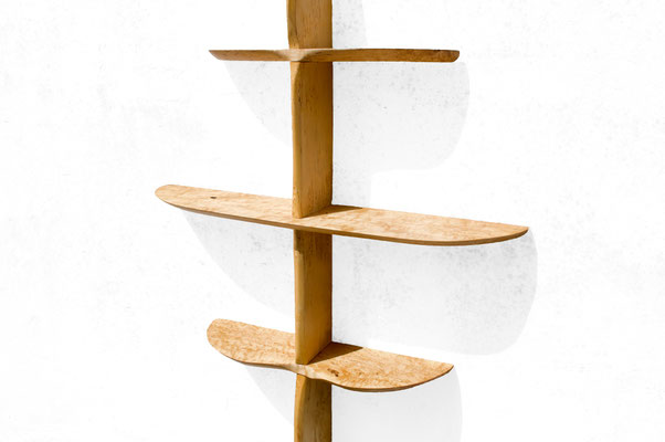 wall shelf by Jörg Pietschmann