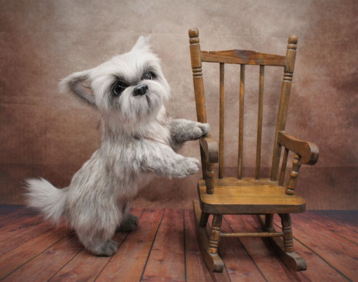 Hund "Chariy" (nicht vorrätig)