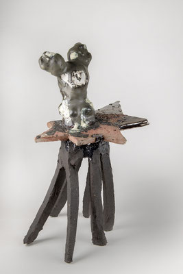 Filante, 2025. Grés émaillé  H32cm