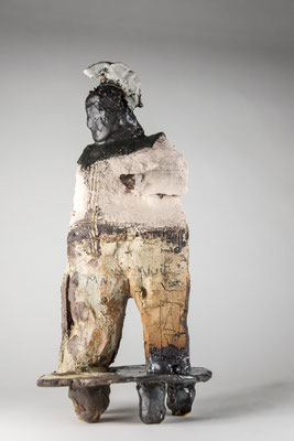 Ma nuit, 2025. Grés émaillé  H37cm
