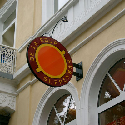 DE LA SOUP, Werbeschild