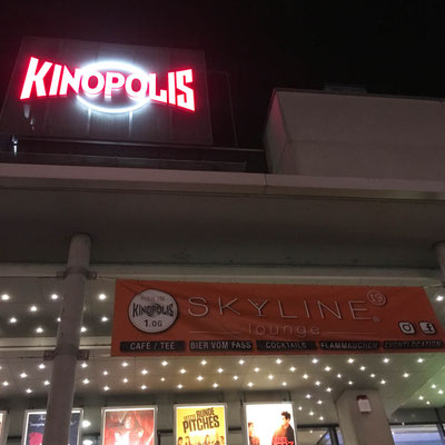 SKYLINE 19 LOUNGE, im Kinopolis, Banner