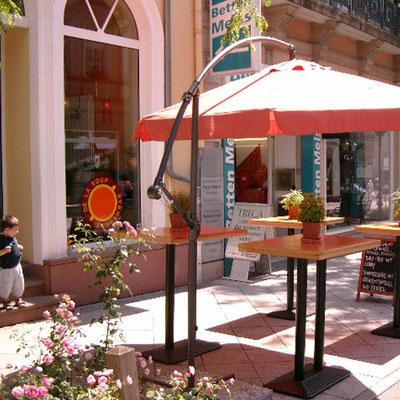 DE LA SOUP, Fensterbeschriftung