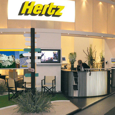 Großformatschilder für den Messestand einer Autovermietung