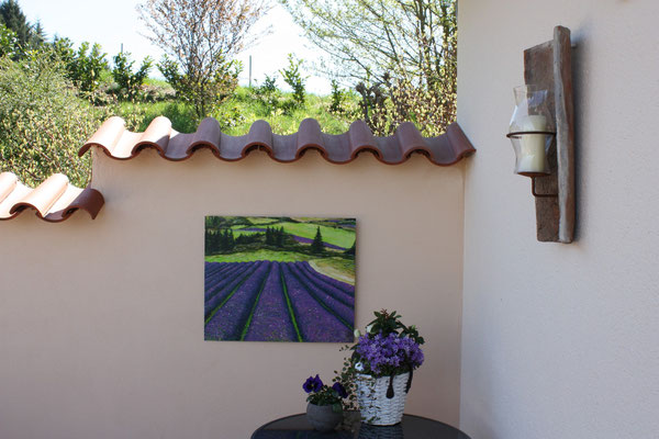 "Lavendelfeld" an einer Terrassenmauer