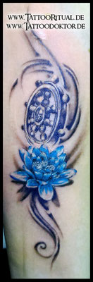 Tattoo Rostock, TattooRitual, Tattoo  "Dharmarad" mit einem Lotus   , Tattoostudio Rostock 