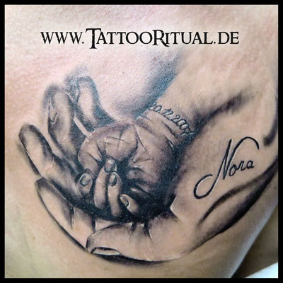 Tattoo Rostock, TattooRitual, Tattoo Hände, Tattoostudio Rostock