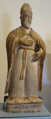 S. Pardo vescovo, scultura dipinta (XV-XVI secc.). Lucera, Museo di Archeologia Urbana "G. Fiorelli" [foto W. di Pierro]
