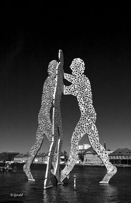 Berlin, Molecule man