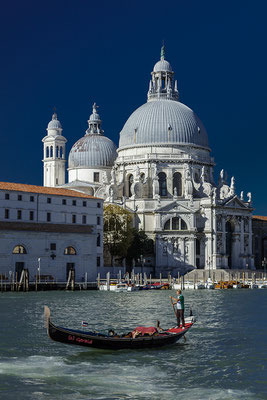 Gondola in front Santa Maria della Salute building