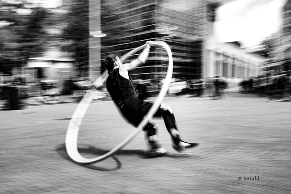 Slow motion in a hoop