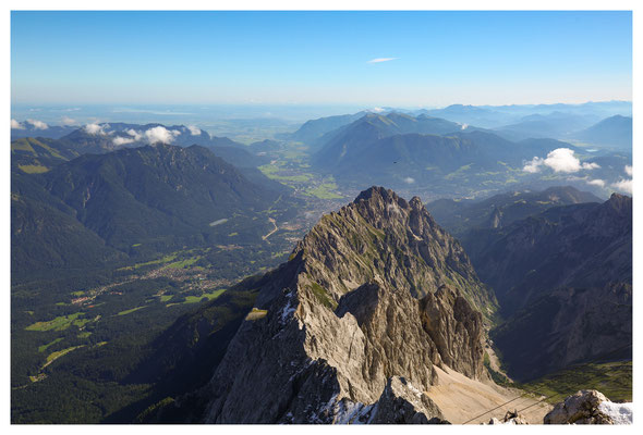 ...und weit über Garmisch ins Loisachtal hinein.