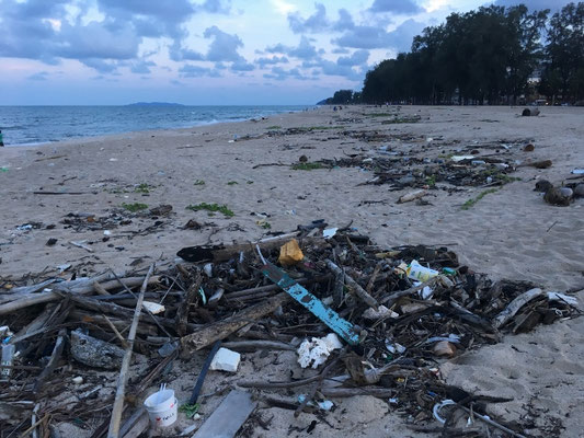 Kuala Terengganu - verschmutzte Strände