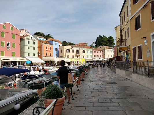Cres-Stadt