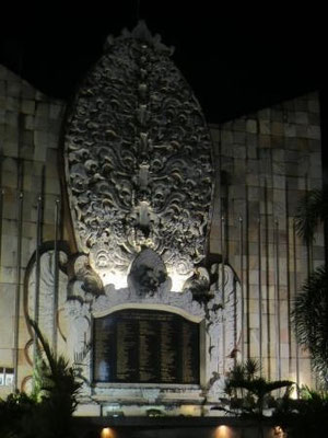 Denkmal an den 12.10.2002