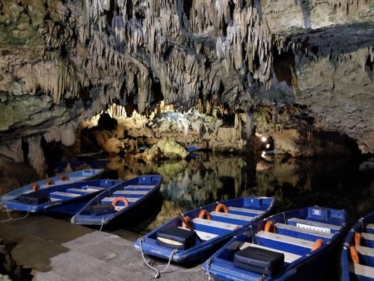 Vlychada Diros Höhle 