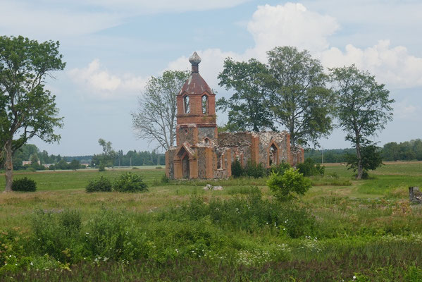 Kirchenruine aus Sowjetzeiten