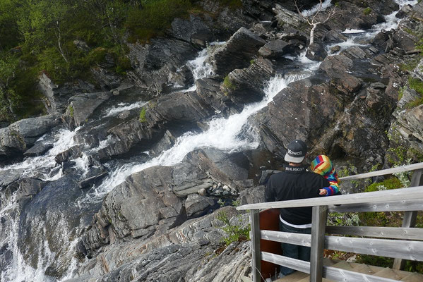 ...mit Wasserfall