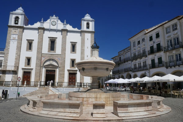 Evora