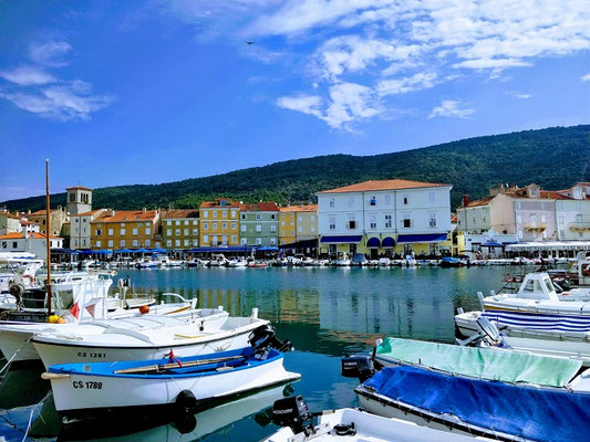 Cres-Stadt