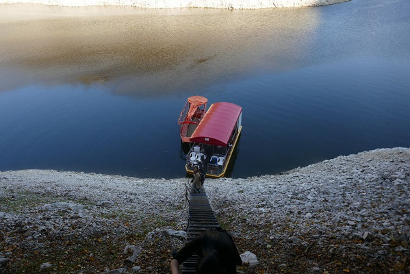 Rückfahrt über den Uvac Fluss