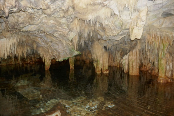 Vlychada Diros Höhle 