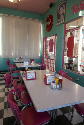 Mr. D'z Diner in Kingman