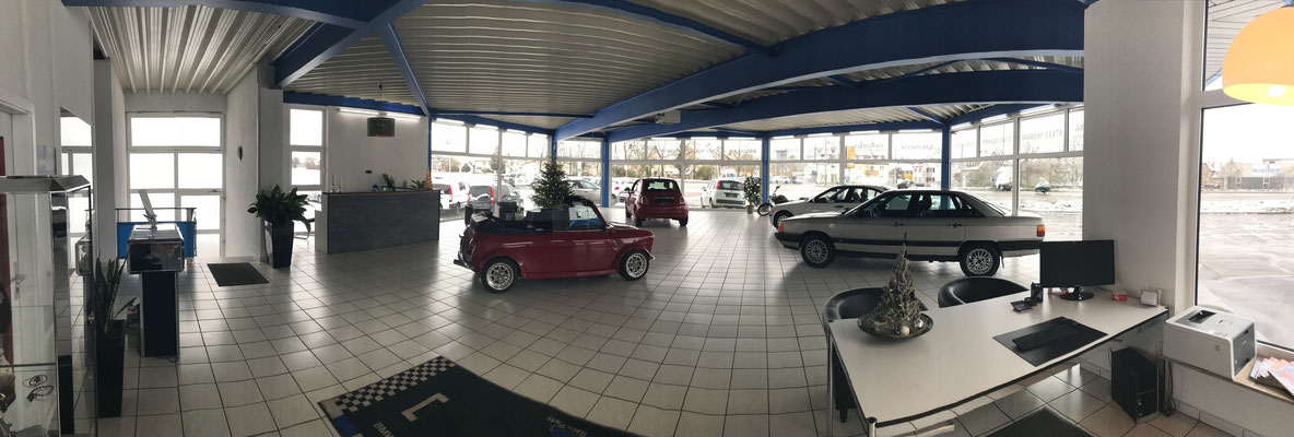 Autohaus Cars & More Sachsenheimer Showroom Ausstellungshalle