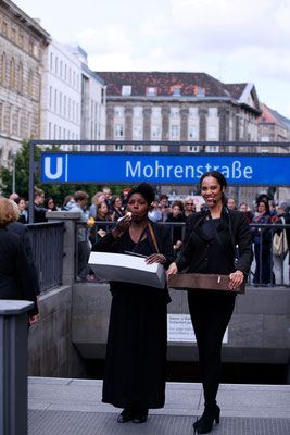 Dauerkolonie Berlin mit Lara Sophie Milagro